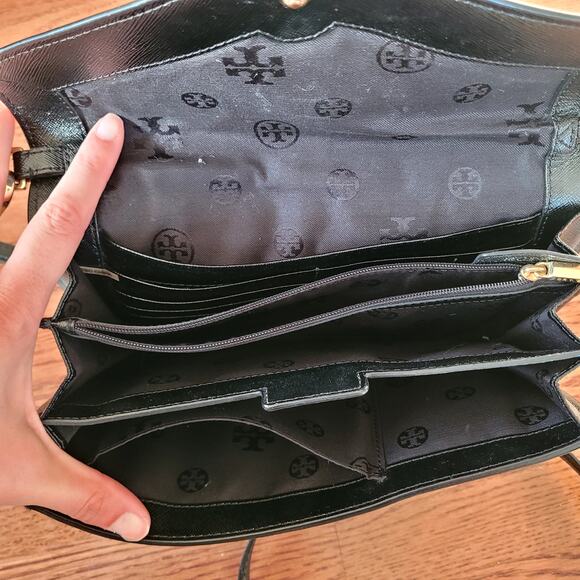 Tory Burch Robison Leather Crossbody Bag - Picture 6 of 10